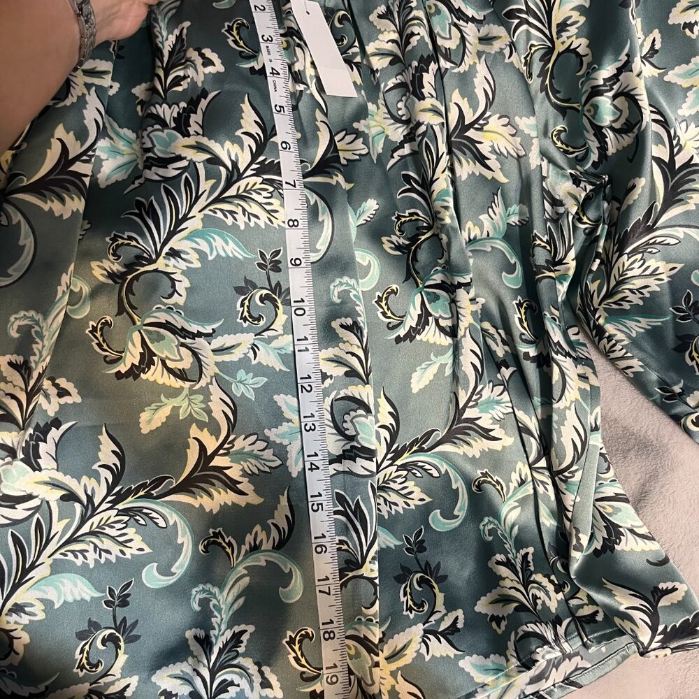LOFT Elegant Floral Blouse - Mint Green - Picture 7 of 10